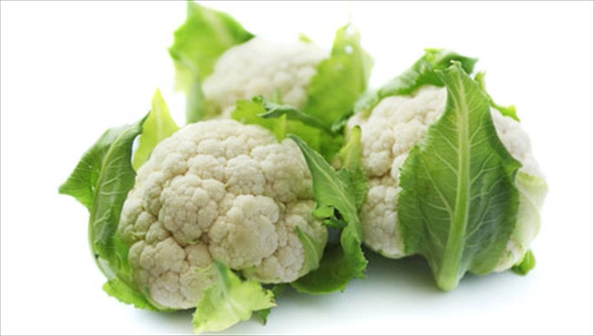 Πώς να κόψεις το κουνουπίδι χωρίς να γίνει χαμός στην κουζίνα (βίντεο)